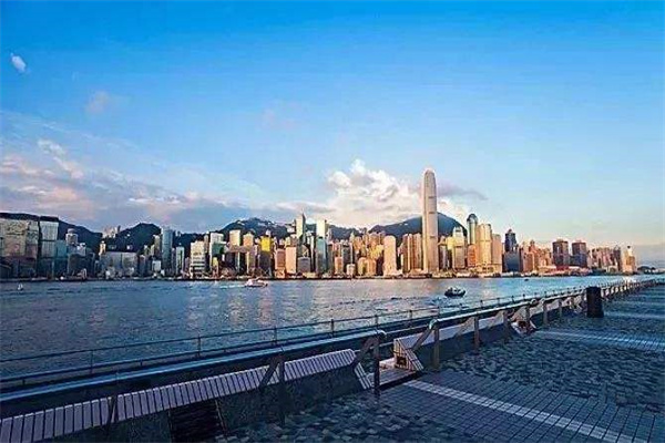 香港專才移民需要在香港工作嗎？