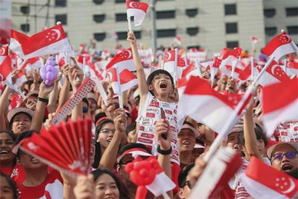 新加坡適合帶孩子移民嗎？