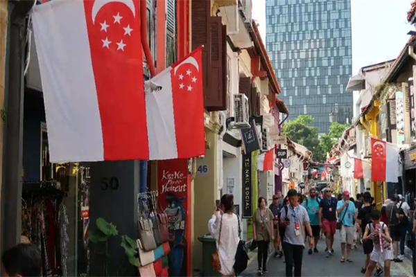 英語不好能適應(yīng)新加坡的移民生活嗎？